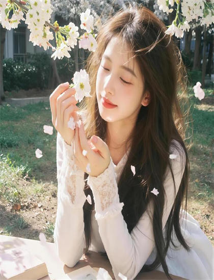 女人晚上睡觉出汗是怎么回事_索多玛120天在线观看_当家主母在线观看